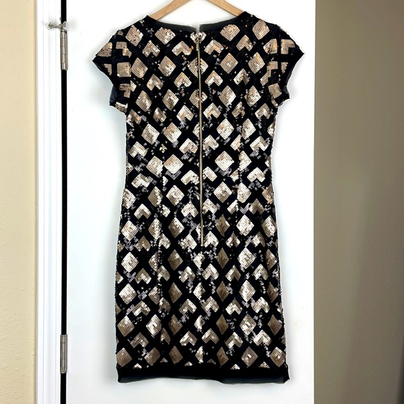 Eliza J Cap Sleeve Sequin Dress - Picture 7 of 11